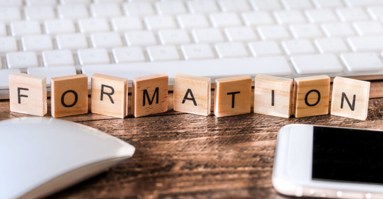 Lettres sur pieces en bois : formation